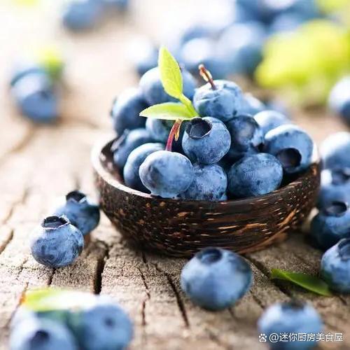 藍莓是夏季和秋季的水果